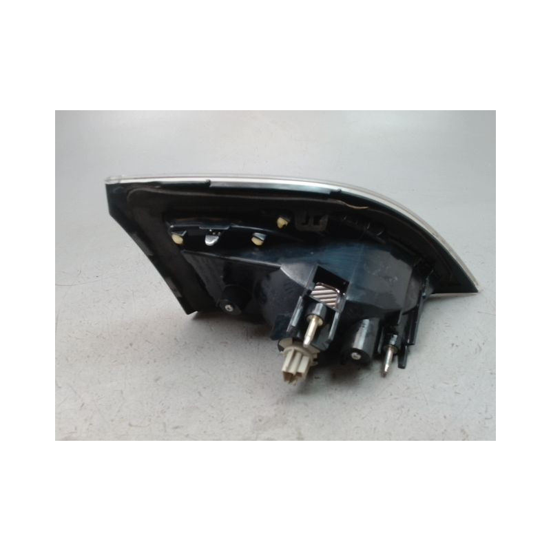 FEU ARRIERE INTERIEUR DROIT MAZDA MAZDA 6 BREAK 2005-