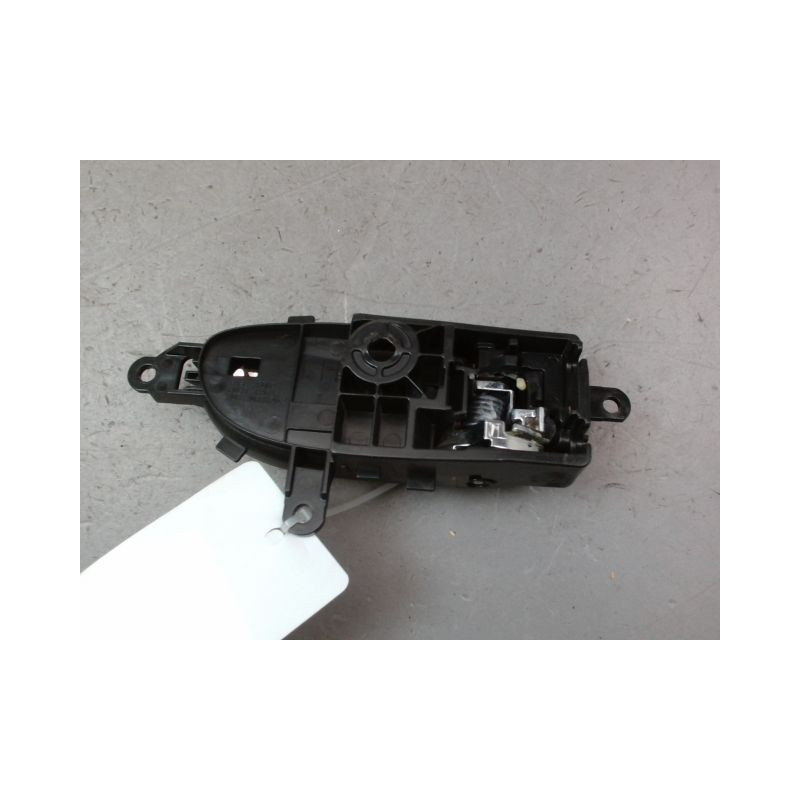 POIGNEE INTERIEURE PORTE AVANT DROIT NISSAN LEAF 2011-...