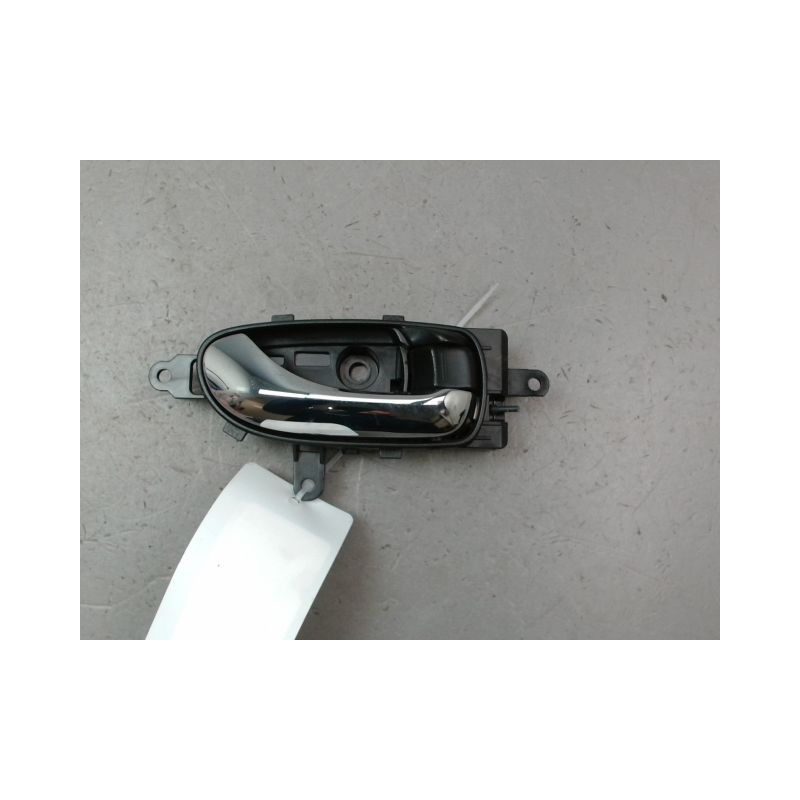 POIGNEE INTERIEURE PORTE AVANT GAUCHE NISSAN LEAF 2011-...