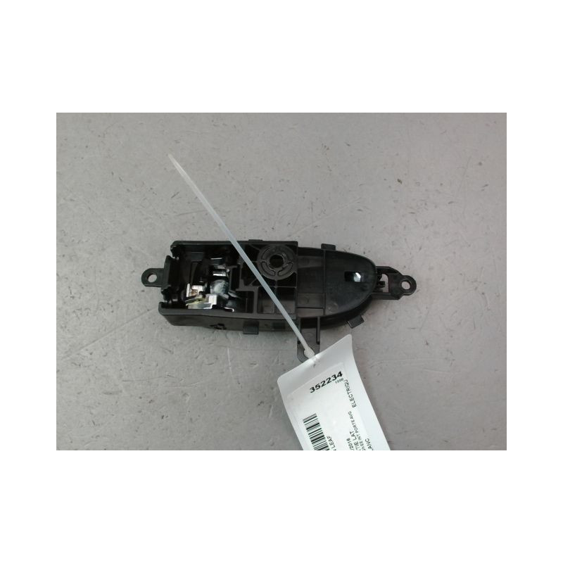 POIGNEE INTERIEURE PORTE AVANT GAUCHE NISSAN LEAF 2011-...