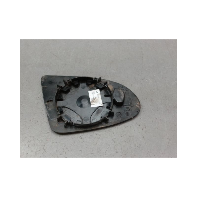 GLACE RETROVISEUR EXT G AUDI A2 MONOSP. (8Z) 2000-2005