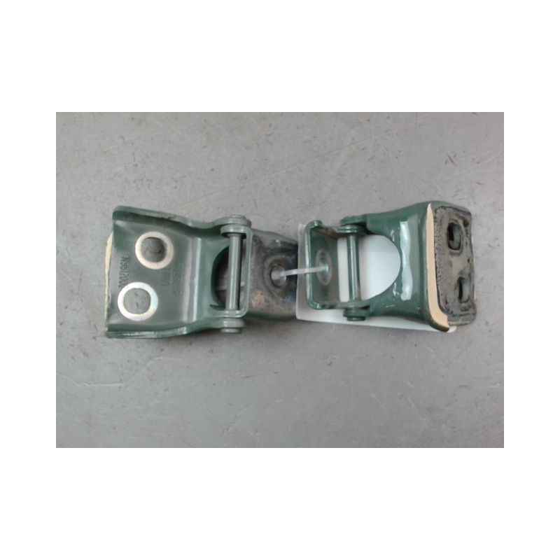 CHARNIÈRE PORTE AVD DACIA SPRING