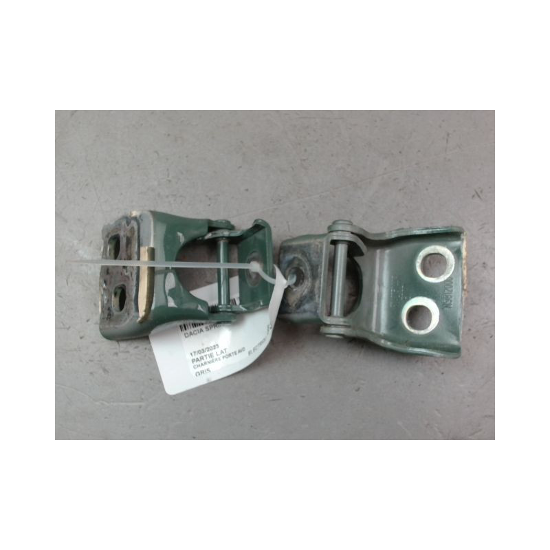 CHARNIÈRE PORTE AVD DACIA SPRING