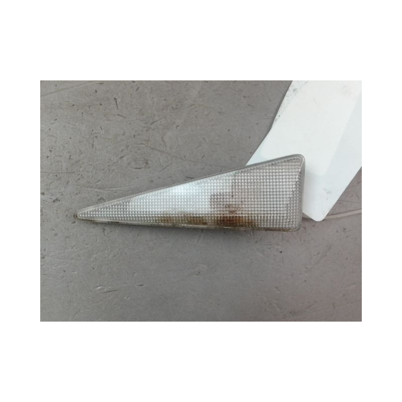 REPETITEUR AILE GAUCHE RENAULT SCENIC MONOSP. II Phase 2 2006-2009