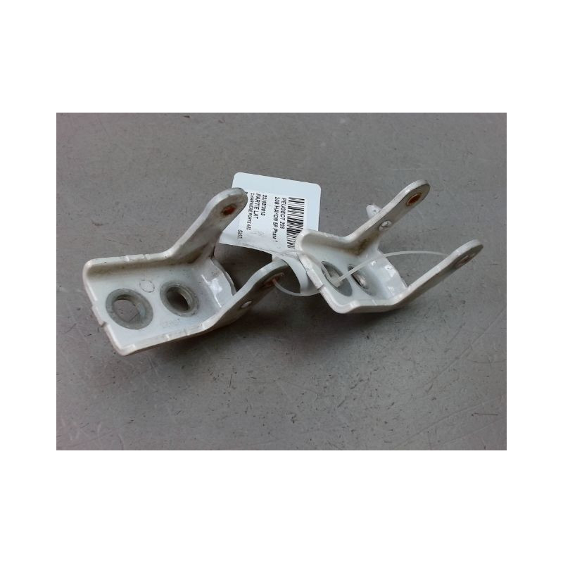 CHARNIÈRE PORTE ARD PEUGEOT 208 Phase 1 2012-...
