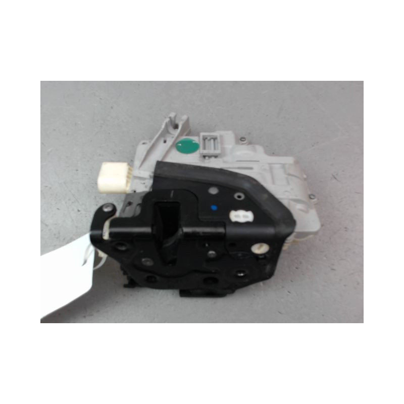 SYSTEME CONDAMNATION AVANT DROIT VOLKSWAGEN PASSAT SW 2005-