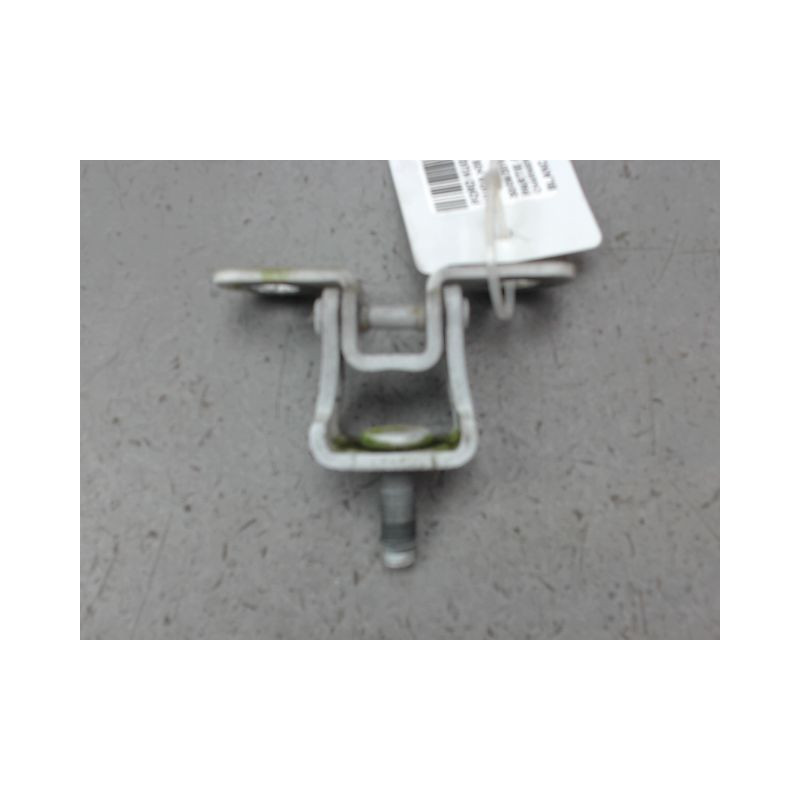 CHARNIERE HAYON G FORD KUGA -2008