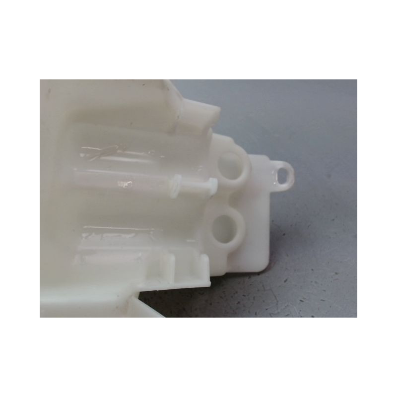 RESERVOIR LAVE-GLACE AVANT CITROEN C1 5P