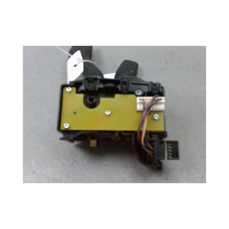 COMMANDE CLIGNOTANT AUDI A3 2003-