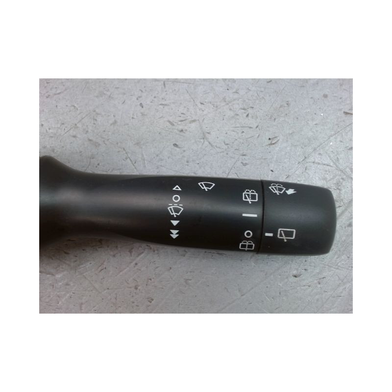 COMMANDE ESSUIE GLACE TOYOTA YARIS II Phase 1 2005-2009