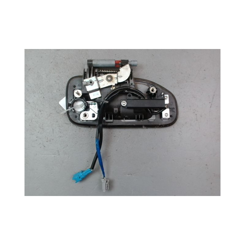 POIGNEE EXTERIEURE PORTE AVANT GAUCHE NISSAN NV200