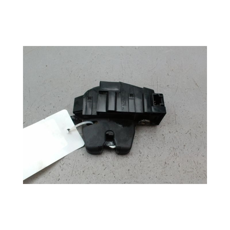 SERRURE HAYON  PEUGEOT 207 2006-2013