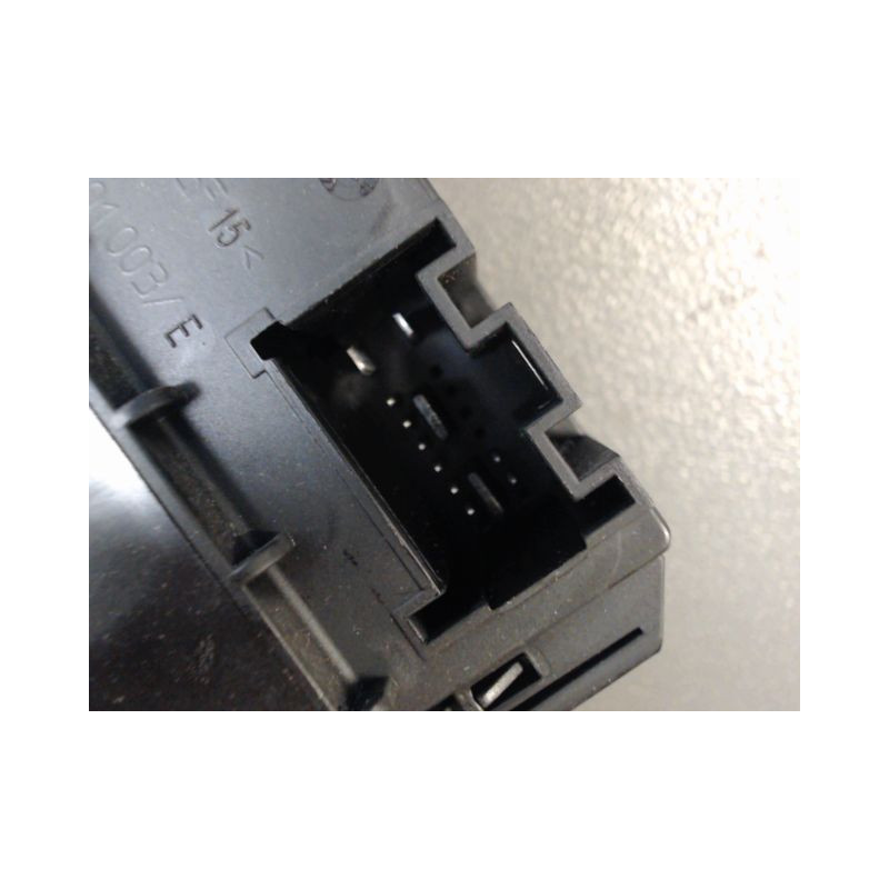 MECANISME+MOTEUR LEVE-GLACE AVANT GAUCHE VOLKSWAGEN POLO V Phase 1 (6R) 2009-2014