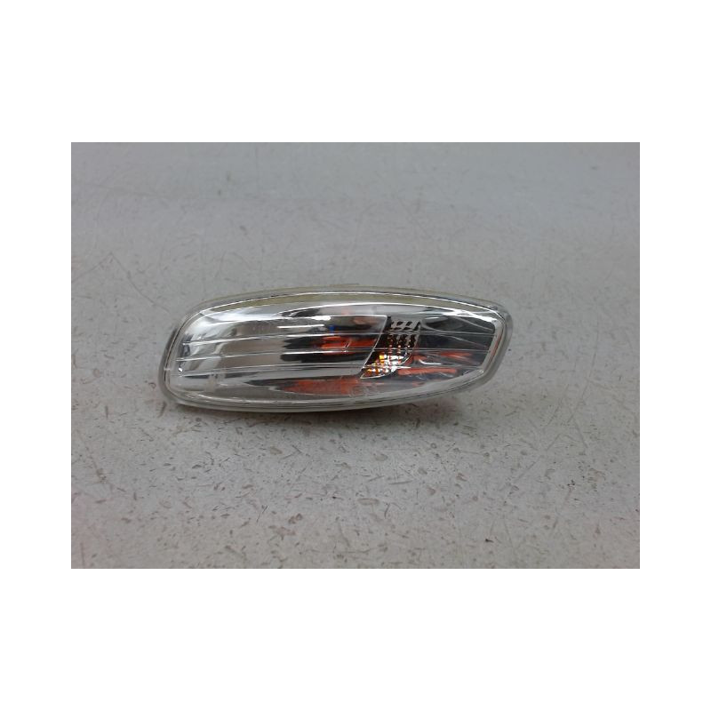REPETITEUR RETROVISEUR GAUCHE PEUGEOT 207 2006-2013