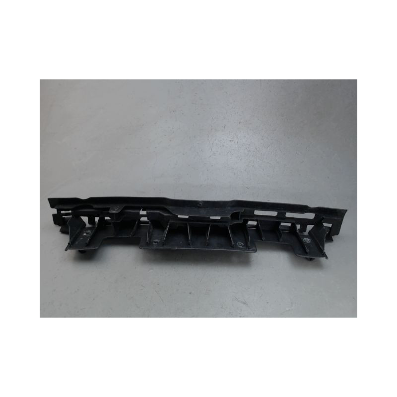 SUPPORT CENTRAL PARE-CHOC ARRIERE  RENAULT CLIO