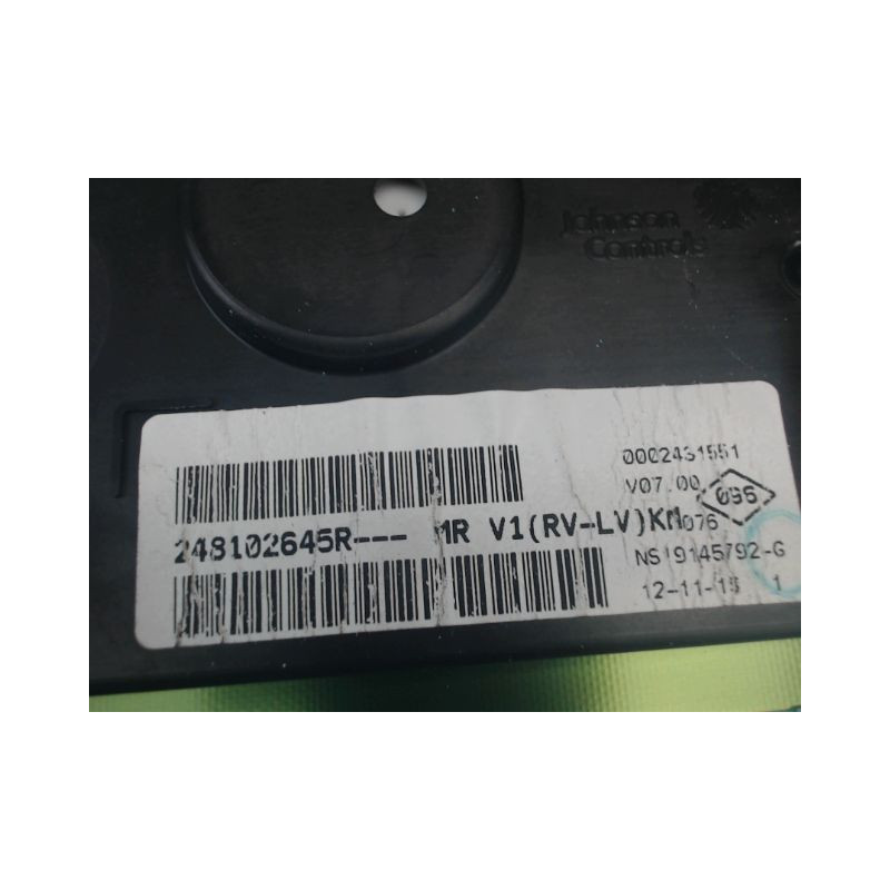 BLOC COMPTEURS DACIA SANDERO