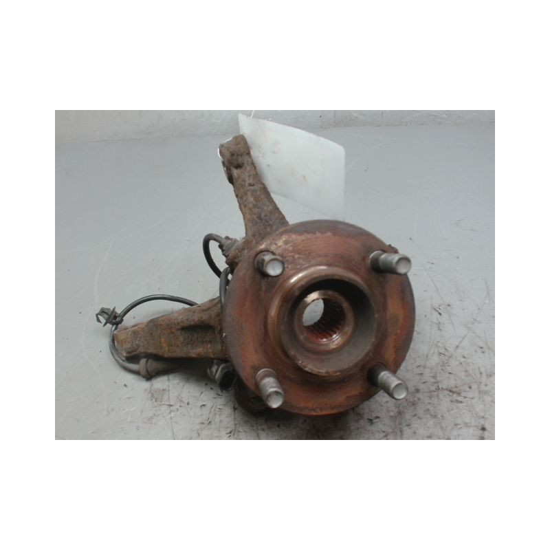 PIVOT AVANT GAUCHE NISSAN MICRA