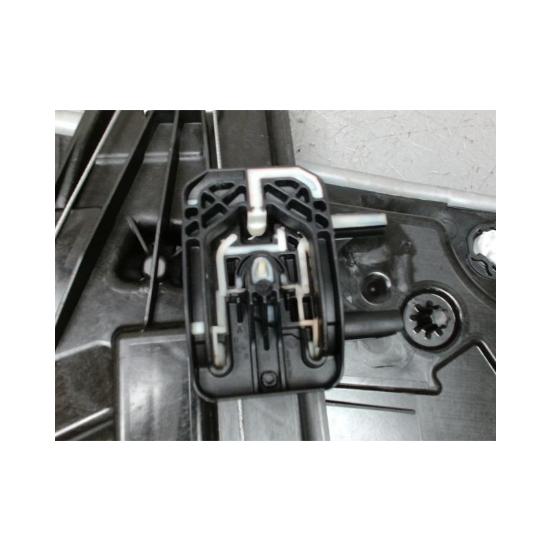 MECANISME+MOTEUR LEVE-GLACE AVANT DROIT FORD PUMA