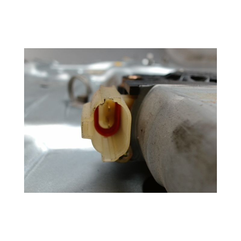 MECANISME+MOTEUR LEVE-GLACE AVANT DROIT KIA CERATO 5P