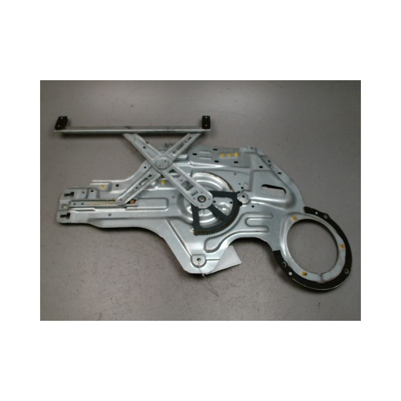 MECANISME+MOTEUR LEVE-GLACE AVANT DROIT KIA CERATO 5P