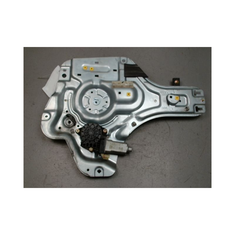 MECANISME+MOTEUR LEVE-GLACE ARRIERE DROIT KIA CERATO 5P
