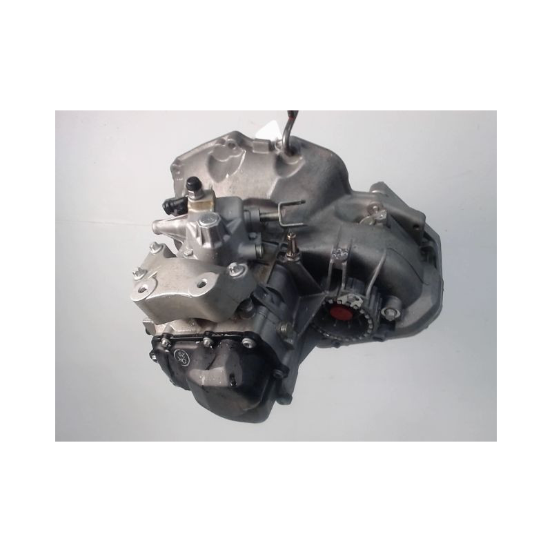 BOITE A VITESSE MECANIQUE OPEL CORSA 1.4 