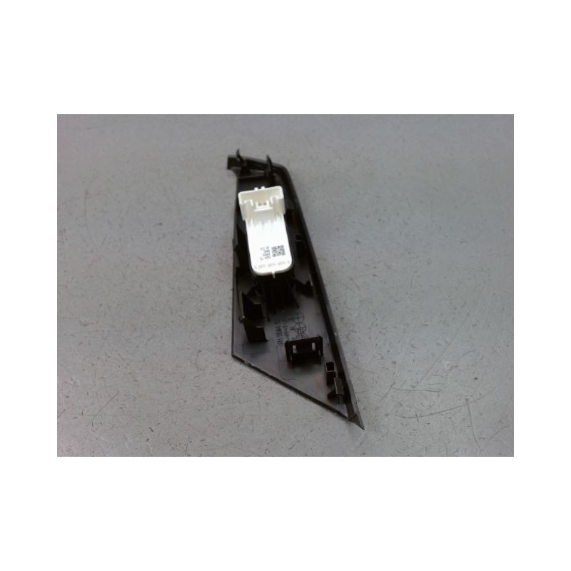 COMMANDE LEVE-GLACE PORTE ARD MAZDA MAZDA 3  5P