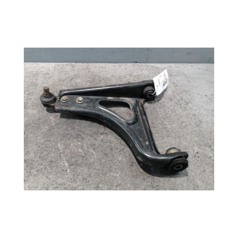 TRIANGLE INFERIEUR AVANT GAUCHE RENAULT TWINGO PH.3 2000-2007