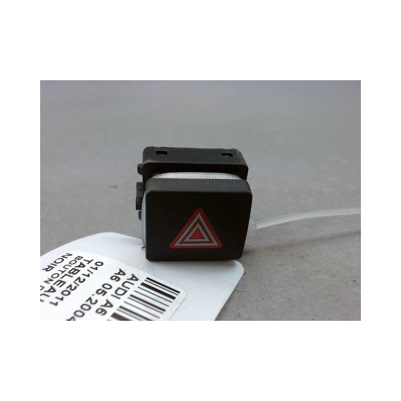 BOUTON DE WARNING AUDI A6 2004-