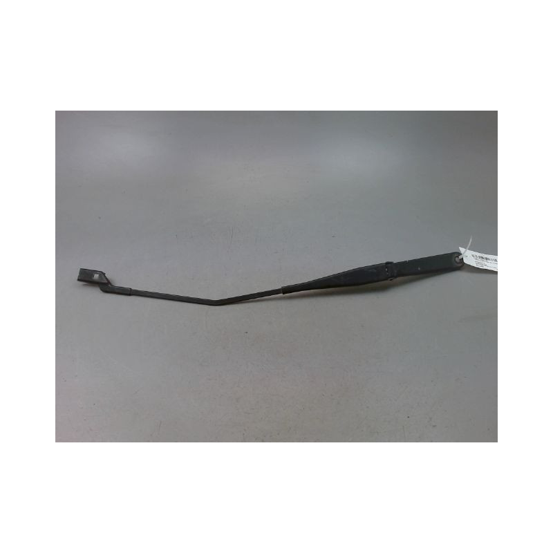 BRAS ESSUIE-GLACE AVANT DROIT FORD FIESTA VI Phase 1 2008-2012
