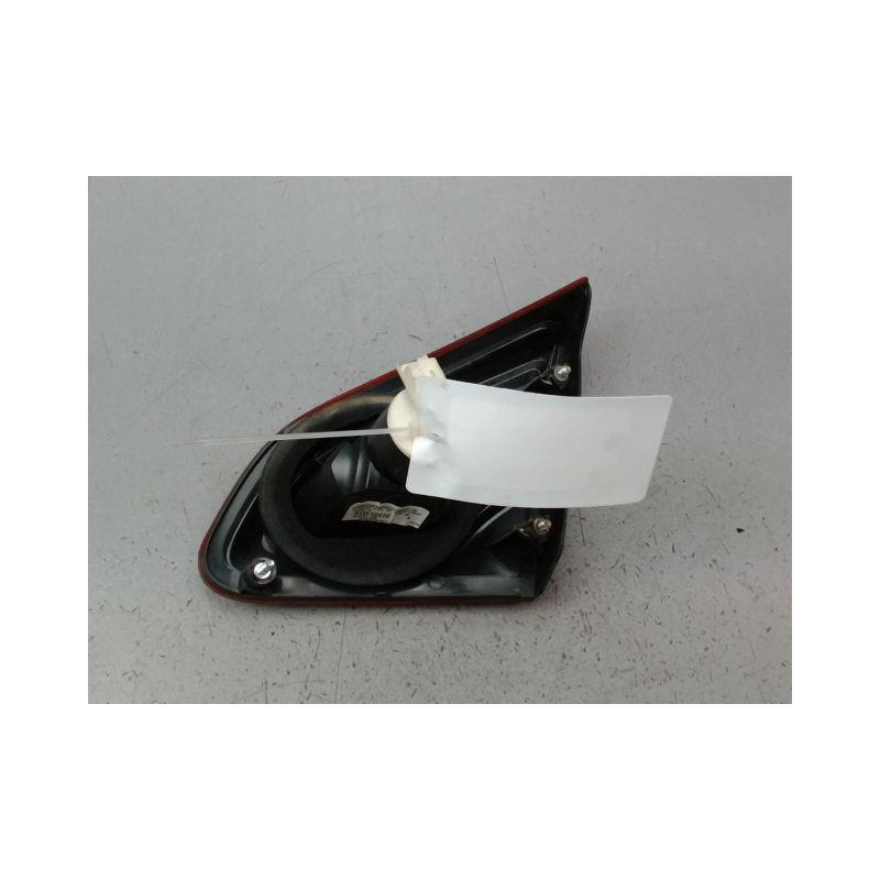 FEU ARRIERE INTERIEUR GAUCHE NISSAN QASHQAI +2 I Phase 2 LONG 2010-2014