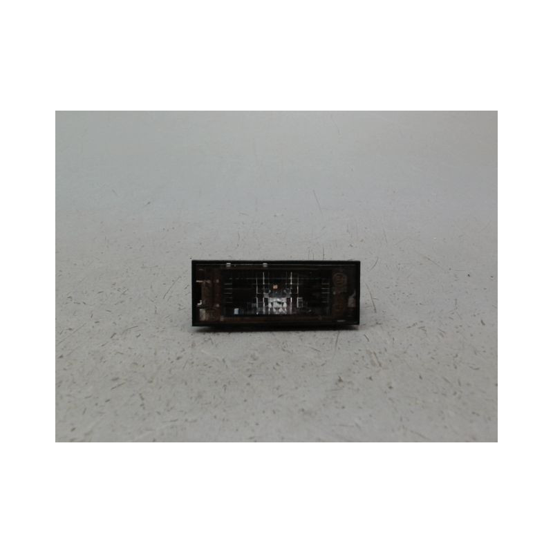 ECLAIREUR PLAQUE DE POLICE GAUCHE RENAULT CLIO IV Phase 1 2012-...