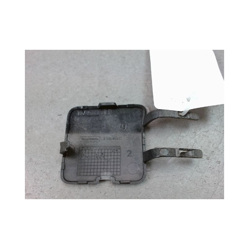 OBTURATEUR COUVRE CROCHET DE BOUCLIER AV DACIA SANDERO I 2008-2012