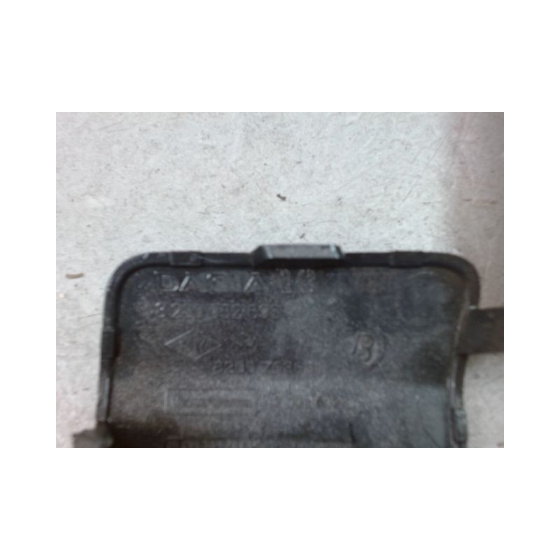 OBTURATEUR COUVRE CROCHET DE BOUCLIER AV DACIA SANDERO I 2008-2012