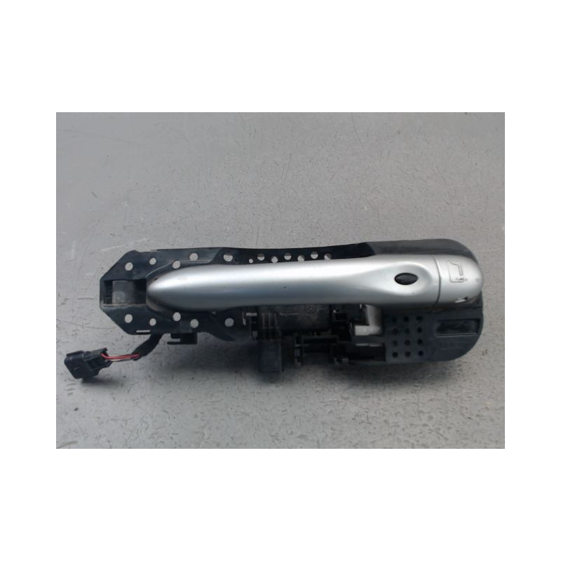 POIGNEE EXTERIEURE PORTE AVANT GAUCHE RENAULT MEGANE