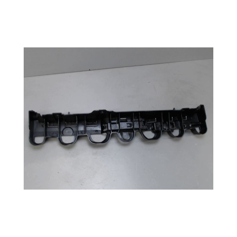 SUPPORT CENTRAL PARE-CHOC ARRIERE  RENAULT CLIO