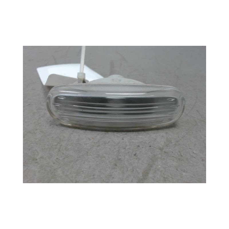 REPETITEUR AILE DROIT FIAT PUNTO