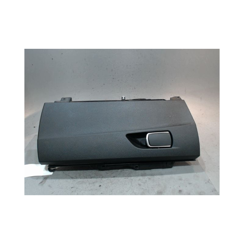 BOITE A GANTS B.M.W. SERIE 1