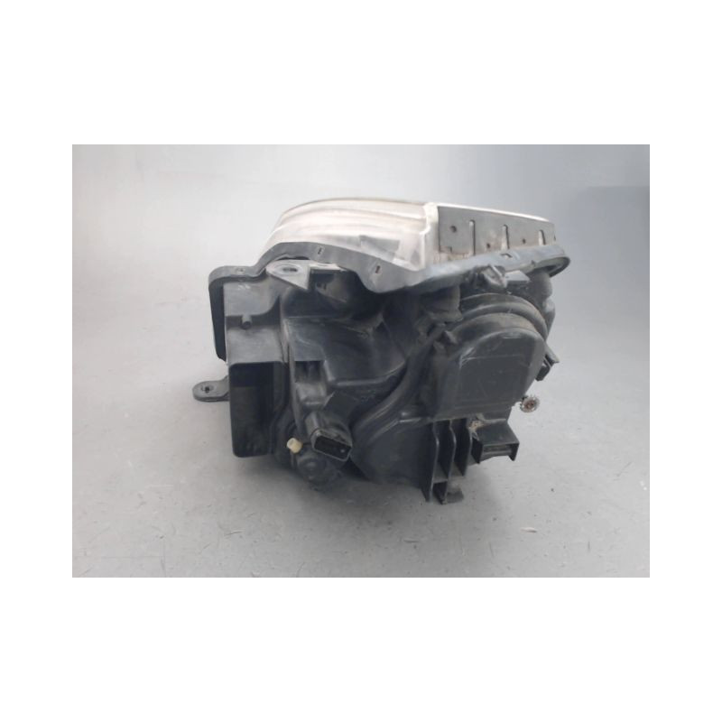 PHARE DROIT RENAULT VEL SATIS