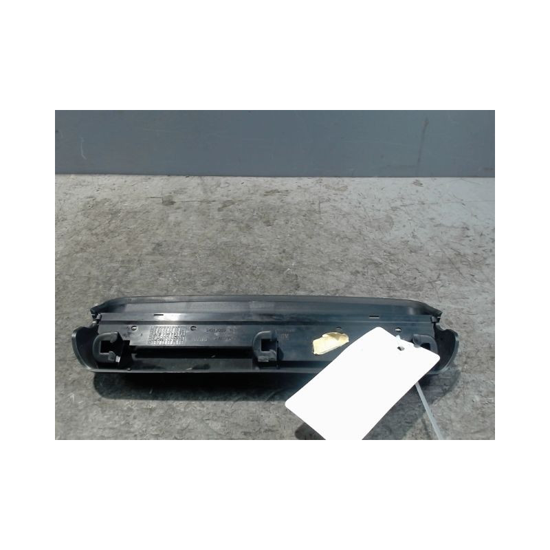 FEUX STOP SUPPLEMENTAIRE OPEL CORSA 03-06