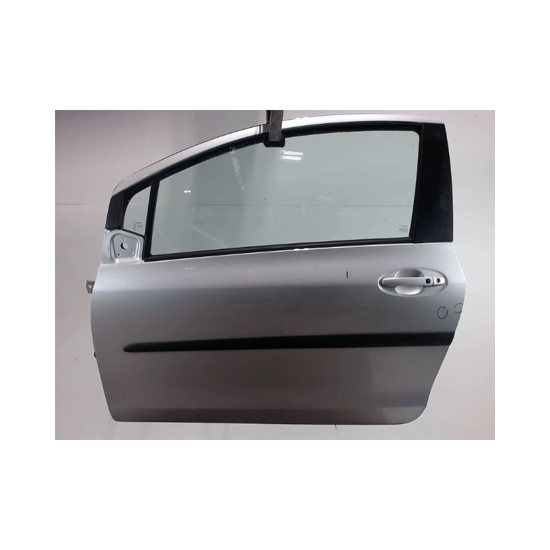 PORTE AVANT GAUCHE TOYOTA YARIS 2005-