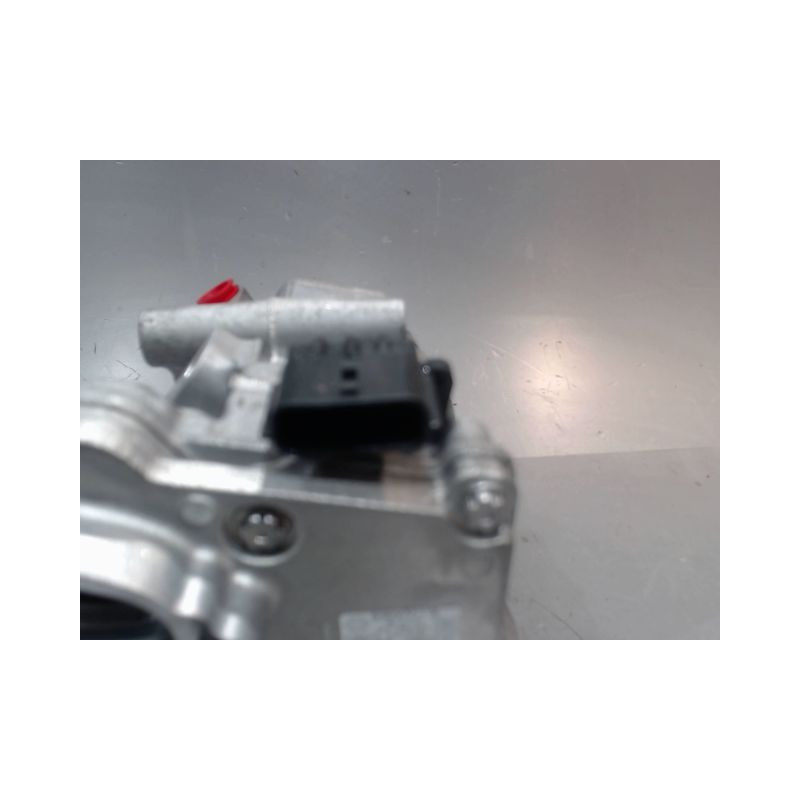 COMPRESSEUR AIR CONDITIONNE RENAULT CLIO