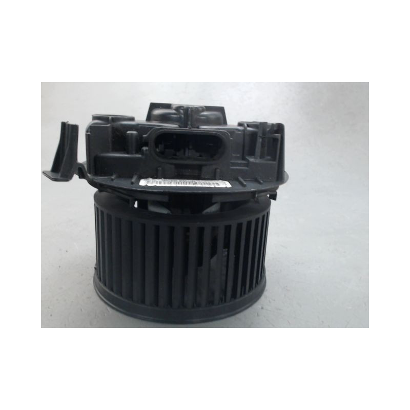 MOTEUR VENTILATEUR CHAUFFAGE RENAULT CLIO