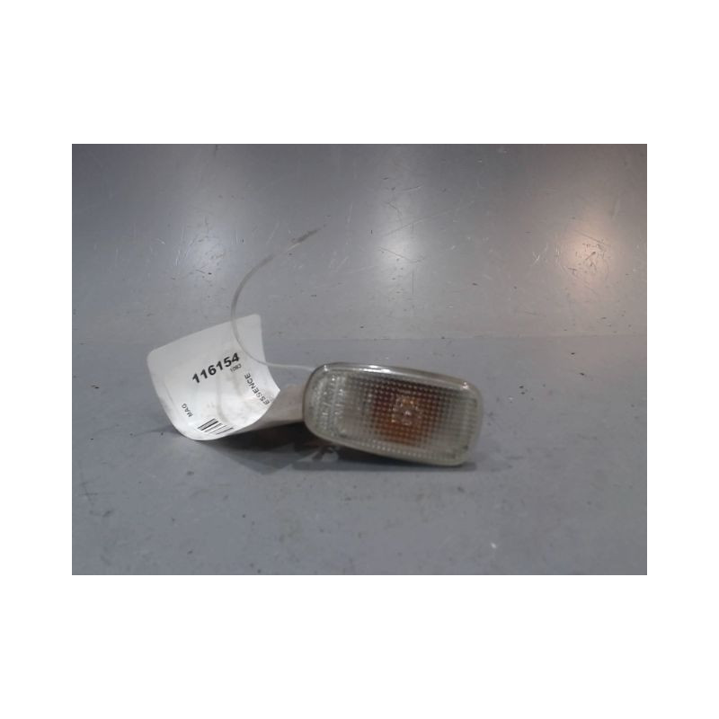 REPETITEUR AILE DROIT TOYOTA PRIUS