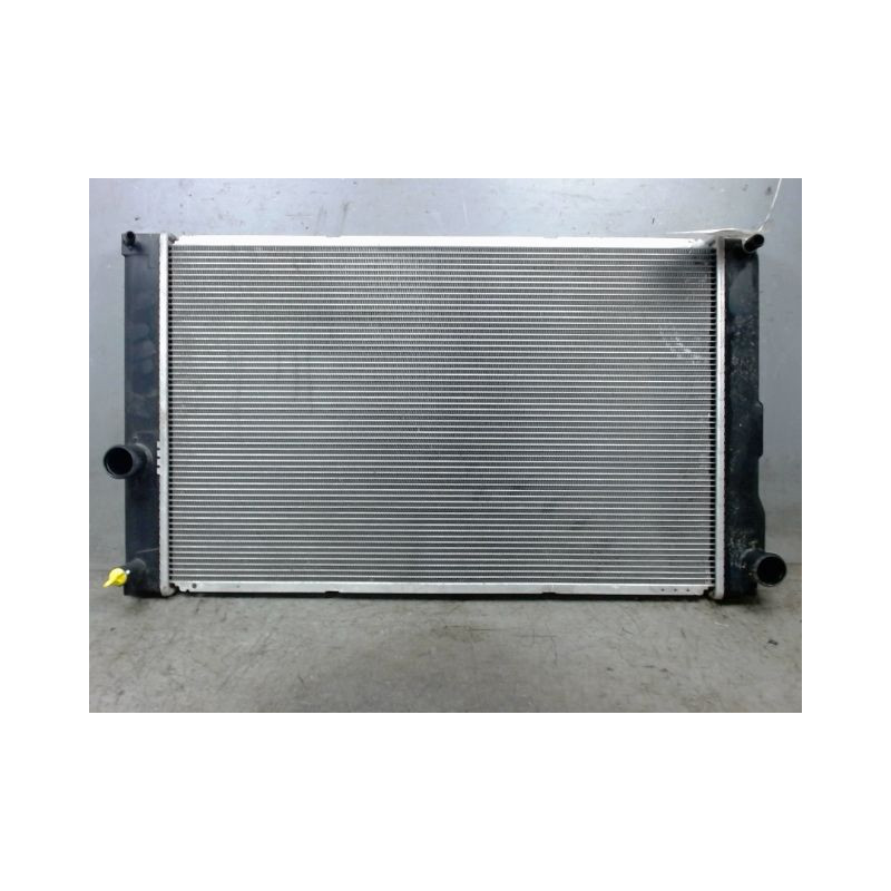 RADIATEUR TOYOTA AURIS