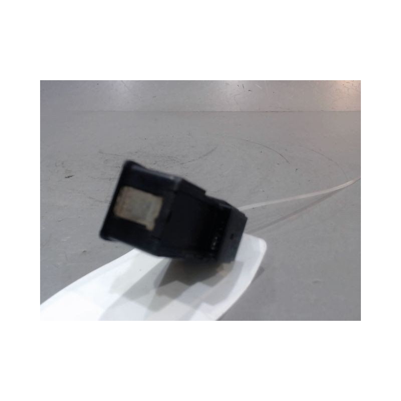 BOUTON COMMANDE TOIT OUVRANT B.M.W. SERIE 3