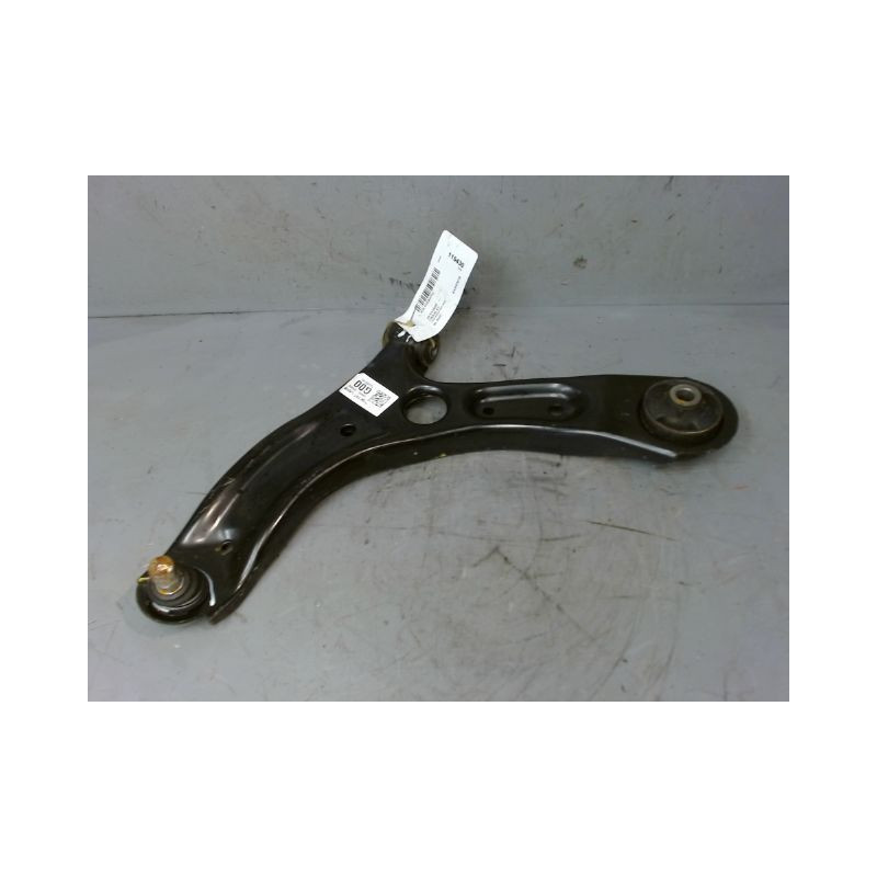 TRIANGLE INFERIEUR AVANT DROIT KIA PICANTO