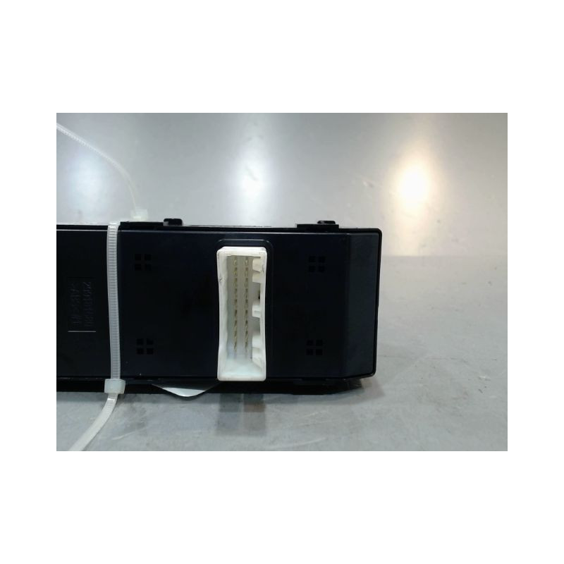 COMMANDE LEVE-GLACE PORTE AVG KIA PICANTO