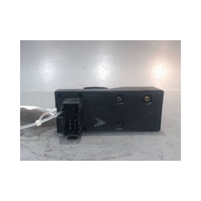 COMMANDE LEVE-GLACE PORTE AVG HONDA CIVIC