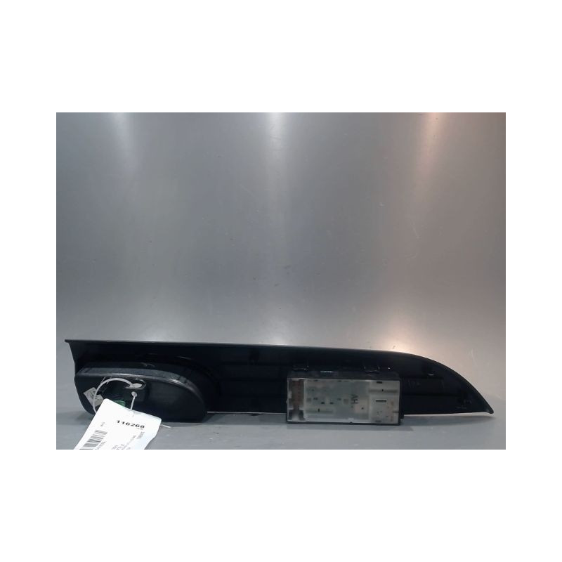 COMMANDE LEVE-GLACE PORTE AVG NISSAN MICRA